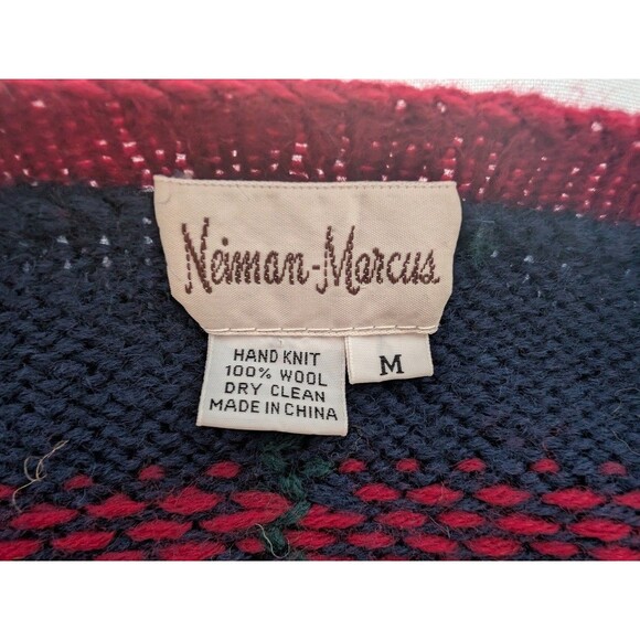 Neiman Marcus Women’s Hand Knit 100% Wool Sweater Plaid Check V-Neck Size M Vtg. - Picture 5 of 5